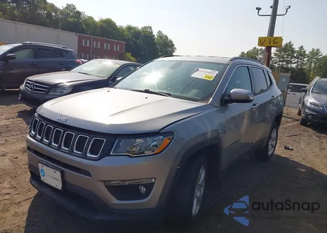 2019 Jeep Compass Latitude 4X4 from USA, damaged, VIN 3C4NJDBB2KT807800